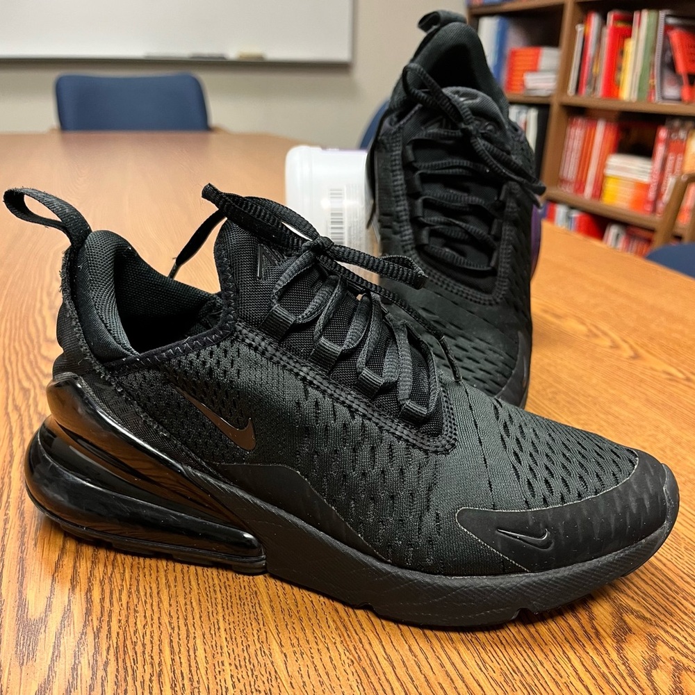 Nike Air Max 270 black size 7.5M